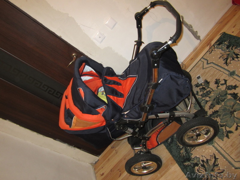 продаю коляску б.у.цена договорная - Изображение #1, Объявление #733098