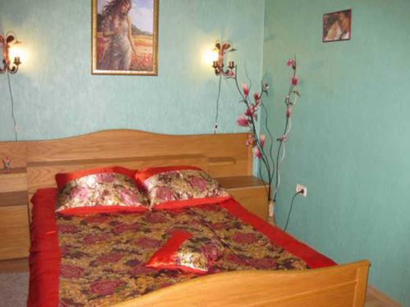 Сдам двушку на сутки в самом Центре - Изображение #2, Объявление #1339273